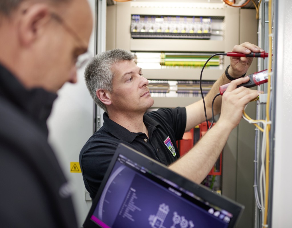 Kontrola klimatyzatorów w fabryce Forda