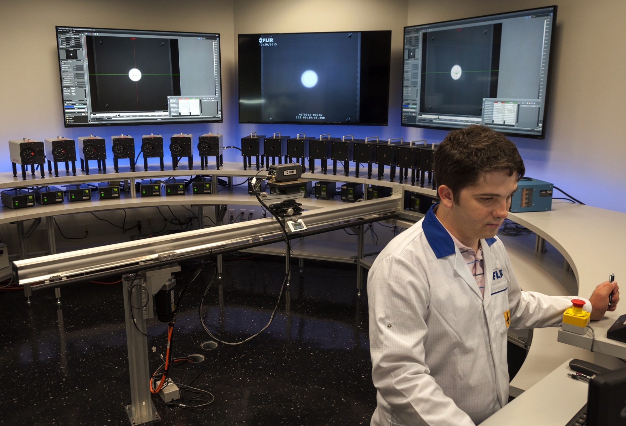 Kalibracja kamery termowizyjnej w laboratorium