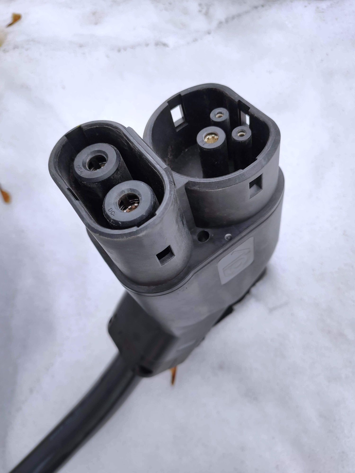 Wtyczka i kabel do ładowania samochhodów elektrycznych DC CCS Typu 2