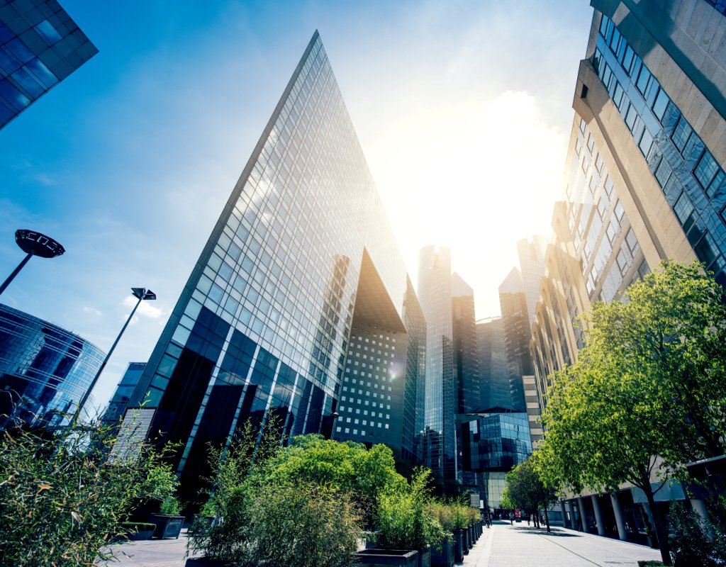 80 proc. energii zużywanej przez sektor HVAC w Europie przypada na budynki. A około 75 proc. zasobów budowlanych UE jest nieefektywnych energetycznie.