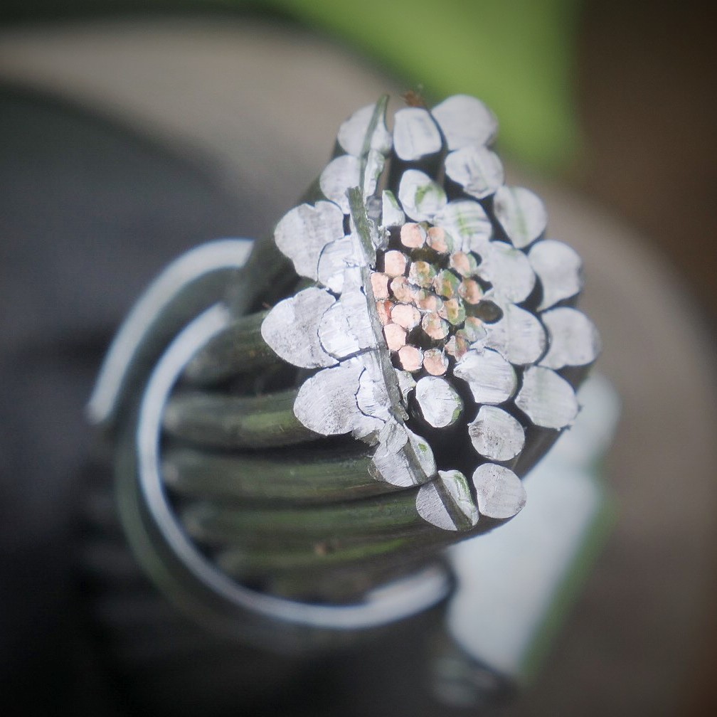 Niskostratny kabel elektroenergetyczny