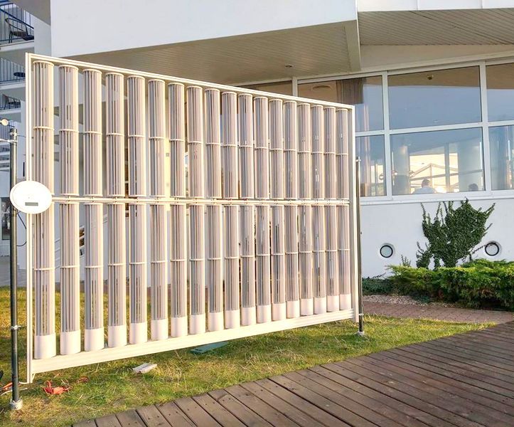 Panele wiatrowe z funkcją ogrodzenia