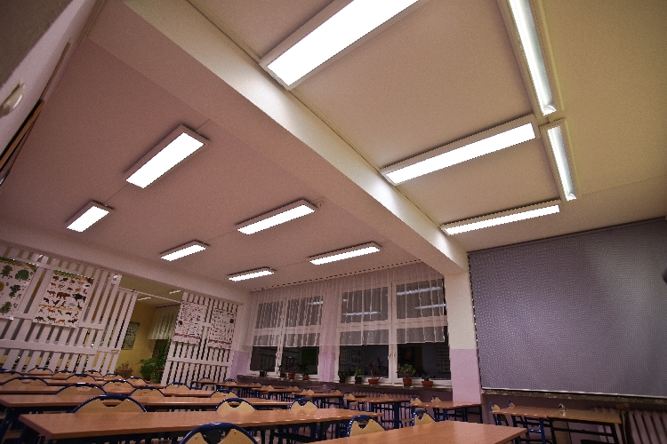 Szkolna pracownia w Bełchatowie oświetlona systemem Philips SchoolVision
