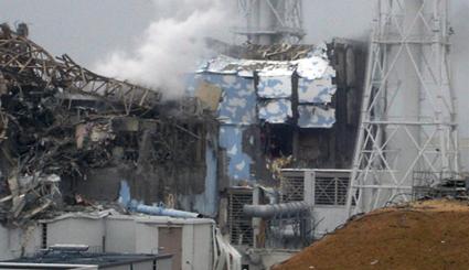 W wyniku piątkowego trzęsienia ziemi i tsunami sieci telefonii komórkowej uległy zniszczeniu