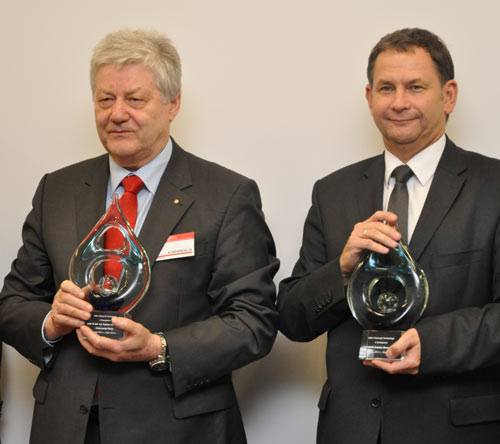 prof. Tadeusz Chmielniak z Politechniki Śląskiej(po lewej) oraz TAURON Polska Energia S.A. (na zdjęciu Dariusz Lubera  prezes Zarządu spółki) to tegoroczni laureaci nagrody „Lider Czystych Technologii w Energetyce”