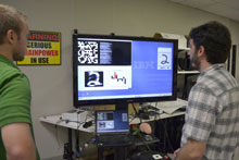 Nowy chip "czyta" odręczne pismo inżyniera IBM.