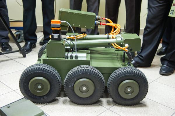 Polski robot do wykrywania min