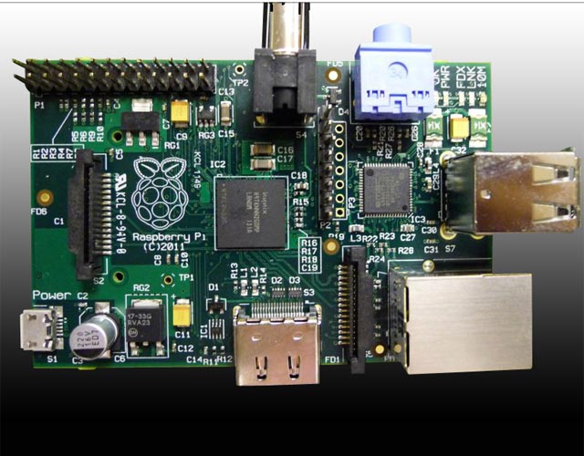 RS Components prezentuje Raspberry Pi, komputer za 35$