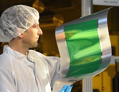 Elastyczny, supercienki panel słoneczny od Heliatek