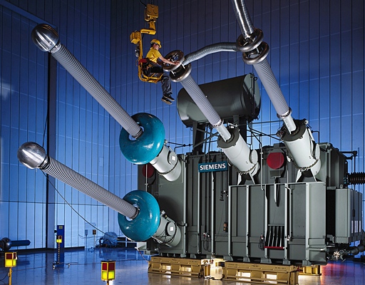 Prace konstrukcyjne przy urządzeniach linii przesyłowej UHVDC