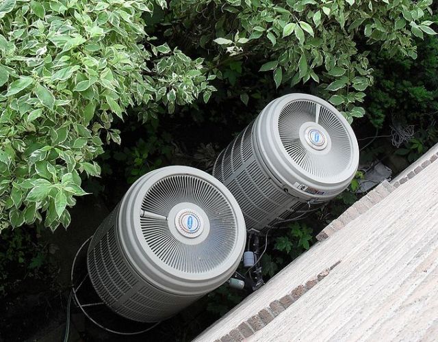 Zewnętrzne elementy powietrznej pompy ciepła