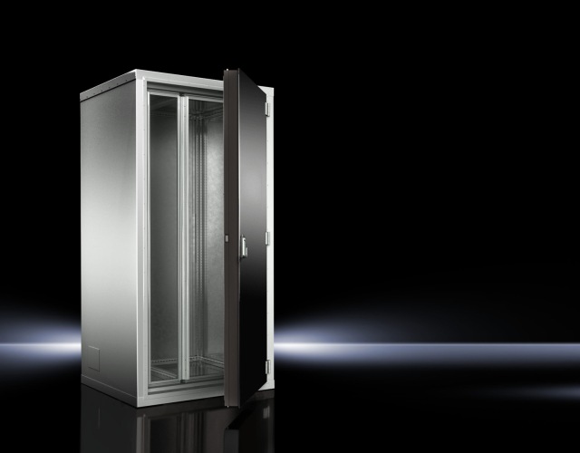 Nowy sejf modułowy IT Modulsafe Level B firmy Rittal chroni przed ogniem, wodą, spalinami oraz nieupoważnionym dostępem