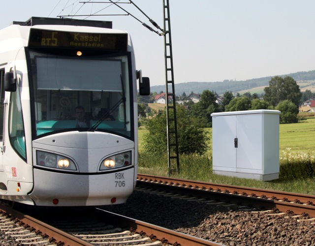 W ramach programu "Rittal – The System." firma Rittal przedstawia na InnoTrans 2012 efektywne rozwiązania systemowe dla stacjonarnej infrastruktury kolejowej