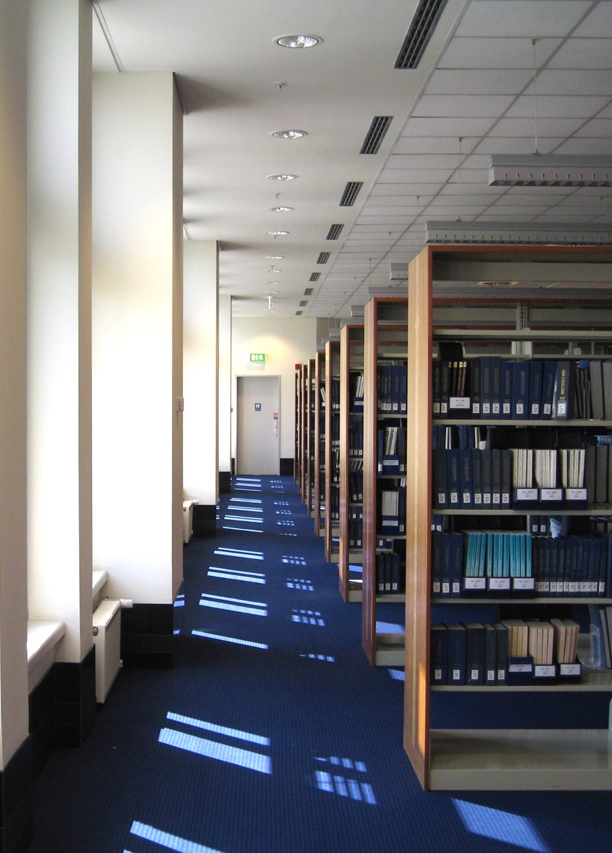 Prawie 40% dzieci spędza przedpołudniowe godziny w niedostatecznie oświetlonych salach lekcyjnych.