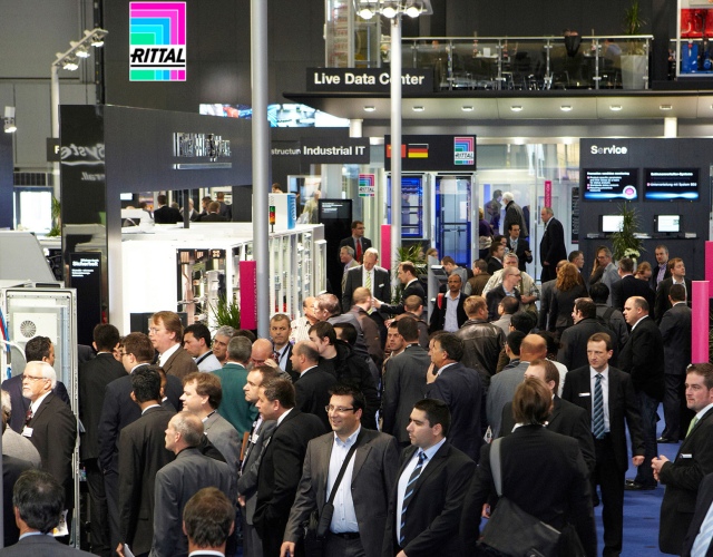 Zgodnie z hasłem targów w Hanowerze 2013 „Integrated Industry“, Rittal prezentuje nowe rozwiązania dla zintegrowanych procesów tworzenia wartości w przemyśle i IT