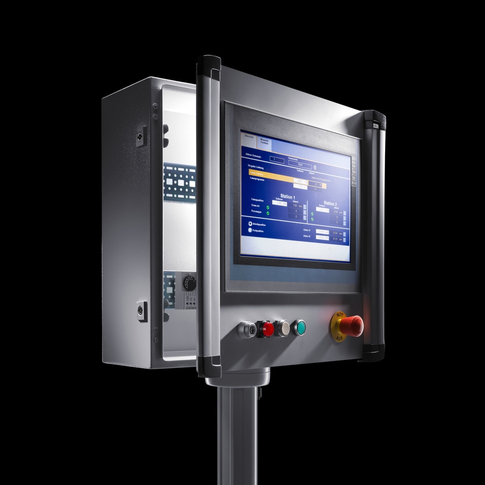 Rittal oferuje nową obudowę obsługi, jednolitą platformę systemową składającą się z łącznie 9 wymiarów standardowych.