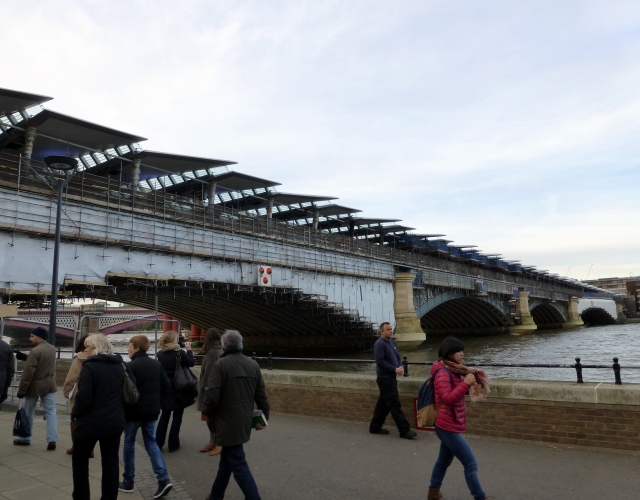 Stacja kolejowa Blackfriars w Londynie