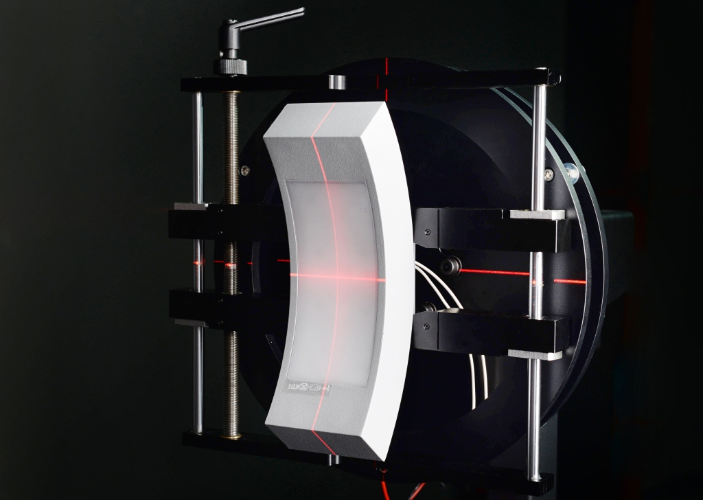 Badania opraw oświetleniowych w ciemni fotometrycznej