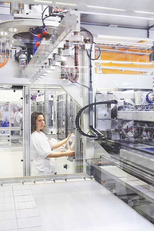 Produkcja modułów fotowoltaicznych w niemieckim zakładzie w Prenzlau