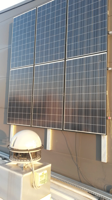 Hybrydowy system małej energetyki wiatrowej i fotowoltaicznej powstał na Politechnice Białostockiej