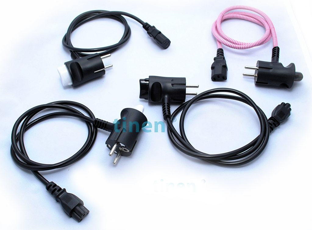 Wtyczki do połączeń elektrycznych z wypychaczem