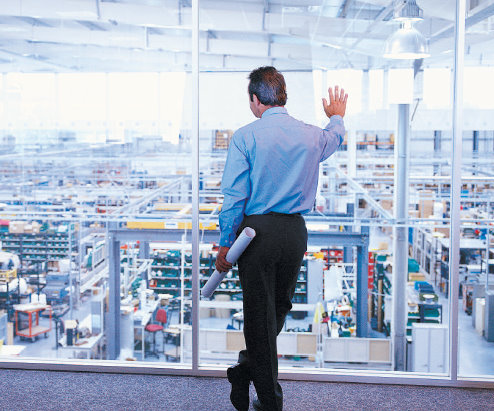 Jak poprawić jakość oświetlenia i zmniejszyć koszty utrzymania budynków niemieszkalnych?