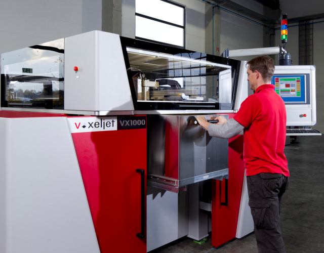 Voxeljet: trwała precyzja druku 3D w technice liniowej firmy Bosch Rexroth