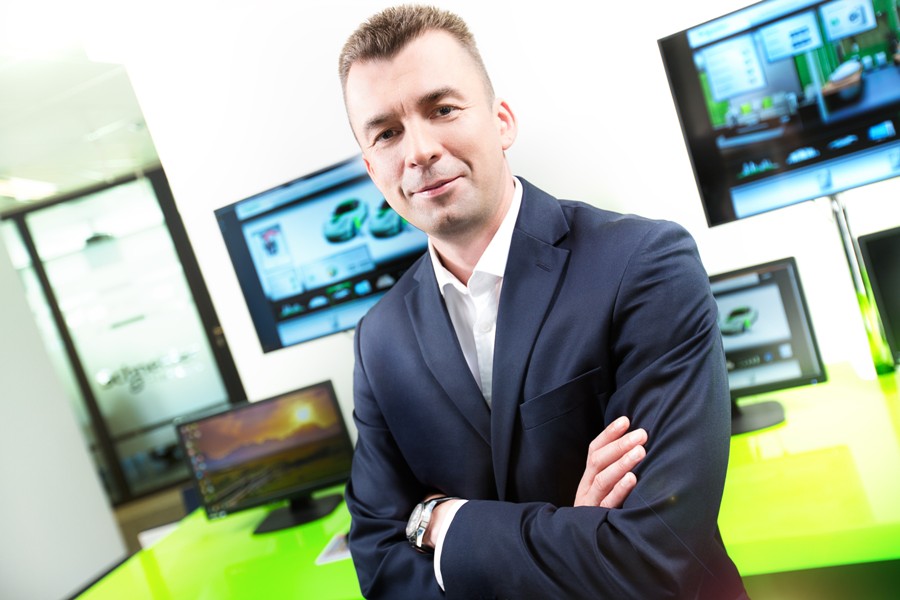 Ireneusz Martyniuk, Wiceprezes Pionu Przemysłu Schneider Electric, globalnego lidera w automatyce przemysłowej.