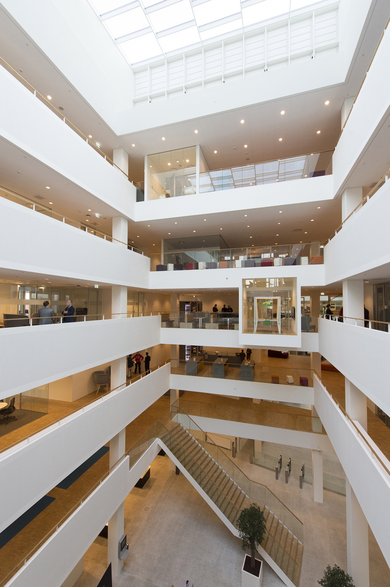 Innowacje ABB podnoszą efektywność energetyczną w budynku Microsoftu