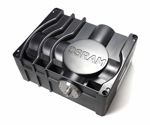 Oparty na technologii LED/laser światłowodowy moduł Itos Phaser 3000 o białej barwie światła został w 2014 roku wyróżniony nagrodą R&D 100 Award