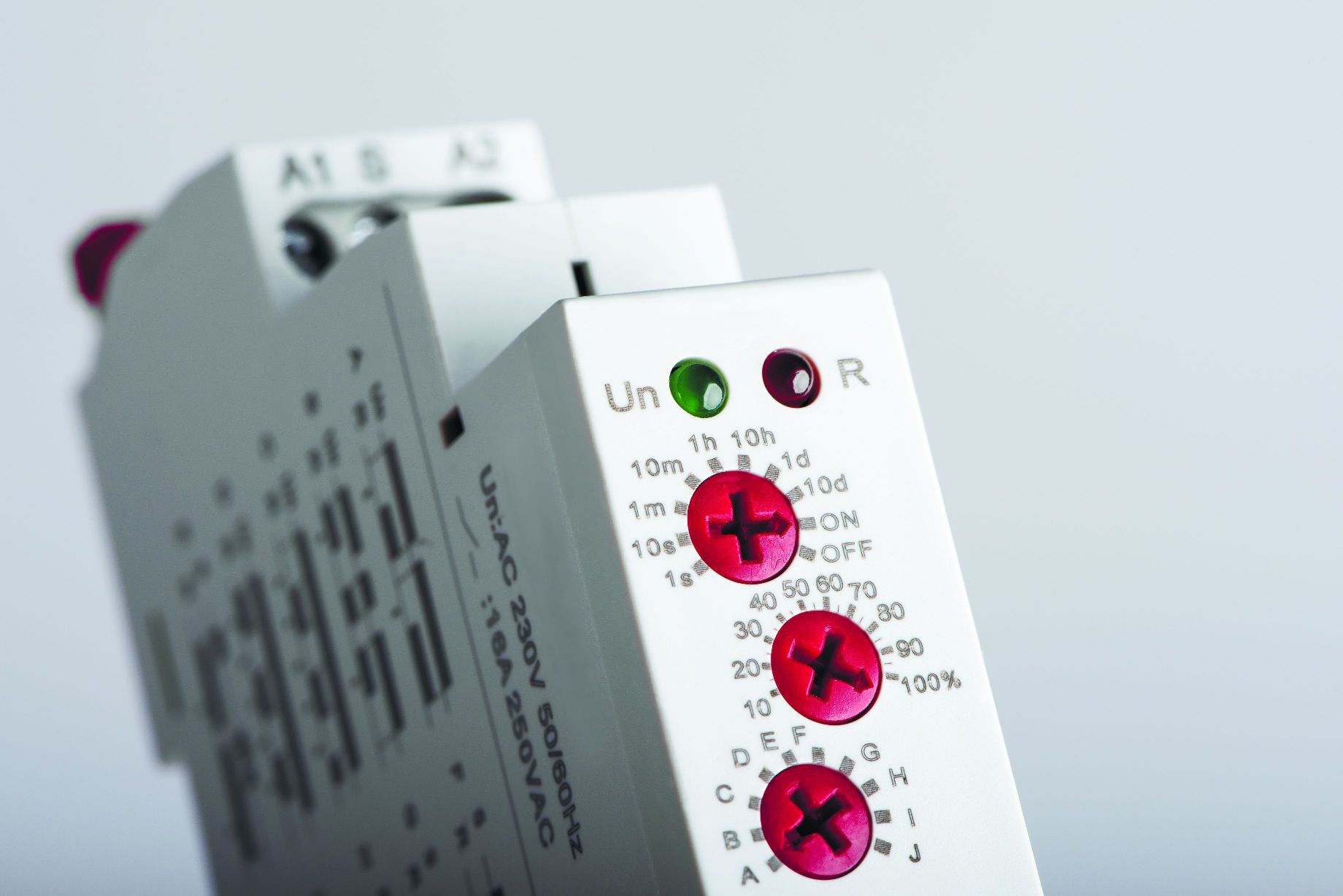 Czasowy przekaźnik wielofunkcyjny KTR-230M