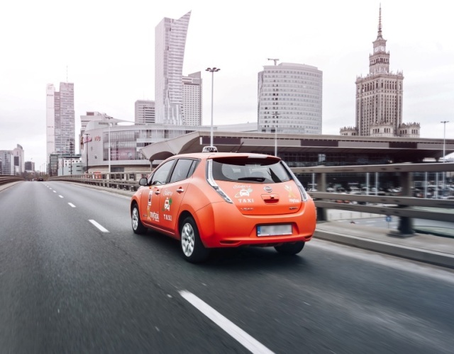 mytaxi udostępnia pierwszą w Polsce flotę elektrycznych taksówek