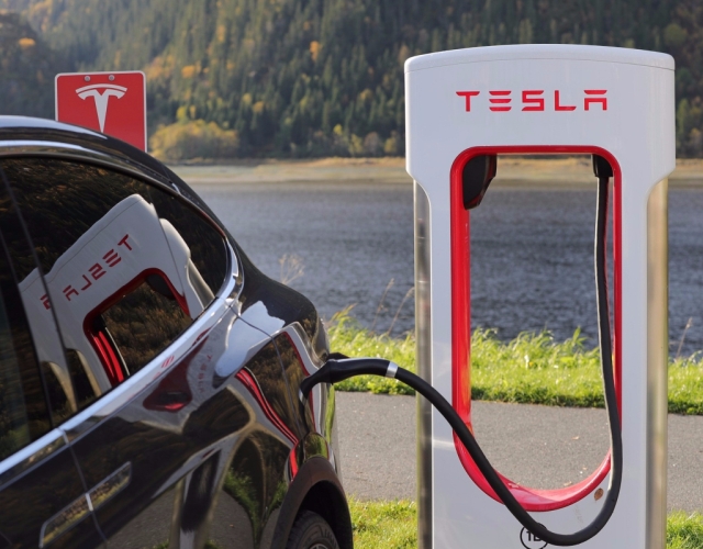 Ładowarka Tesla Supercharger