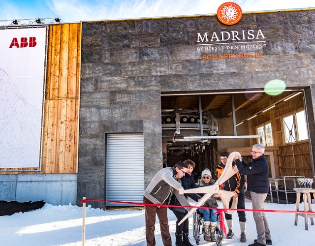 Otwarcie przyjaznego niepełnosprawnym wyciągu krzesełkowego w Klosters-Madrisa w Szwajcarii