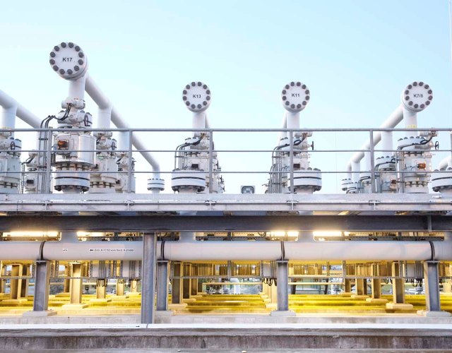 Więcej błękitnego paliwa z wyeksploatowanych złóż dzięki mobilnym sprężarkom ABB