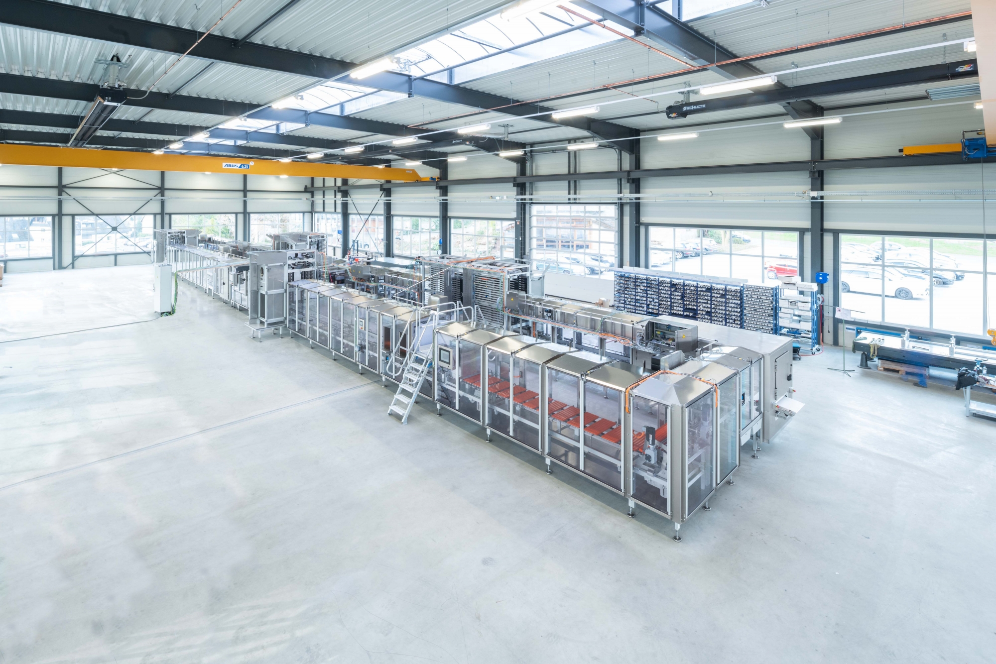 Modułowa maszyna ConfecPRO ze zdecentralizowanym napędem firmy Bosch Rexroth