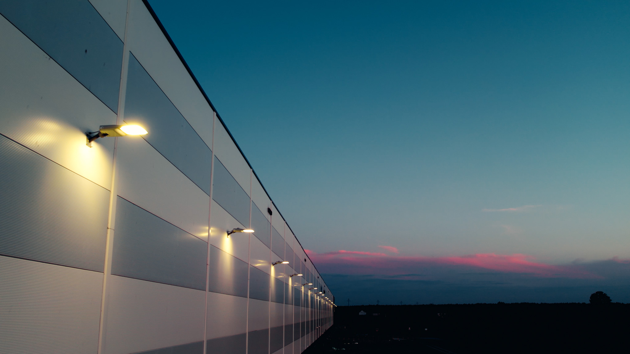 system sterowania oświetleniem Signify Interact City, w połączeniu z oprawami Philips UniStreet LED