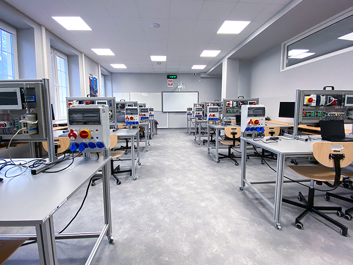 Pracownia nowoczesnych systemów sterowania