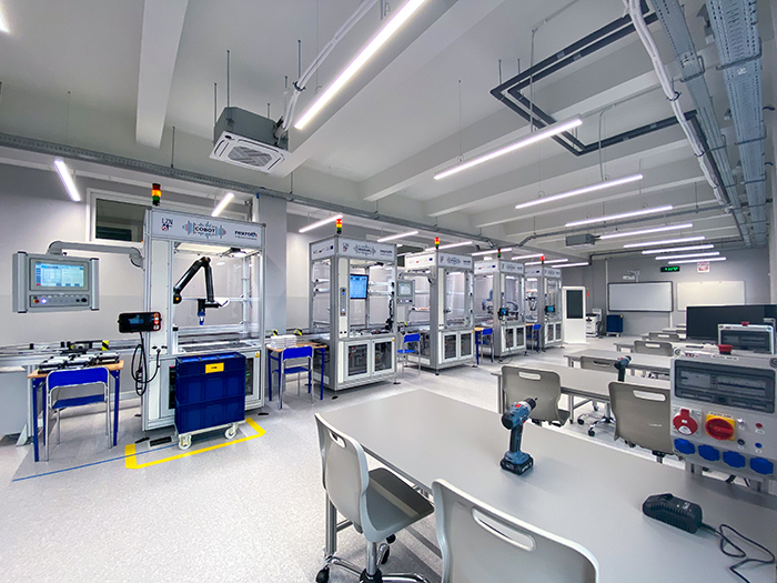 Branżowe Centrum Umiejętności – pracownia Przemysłu 4.0 (Fot. Bosch Rexroth Sp. z o.o.)