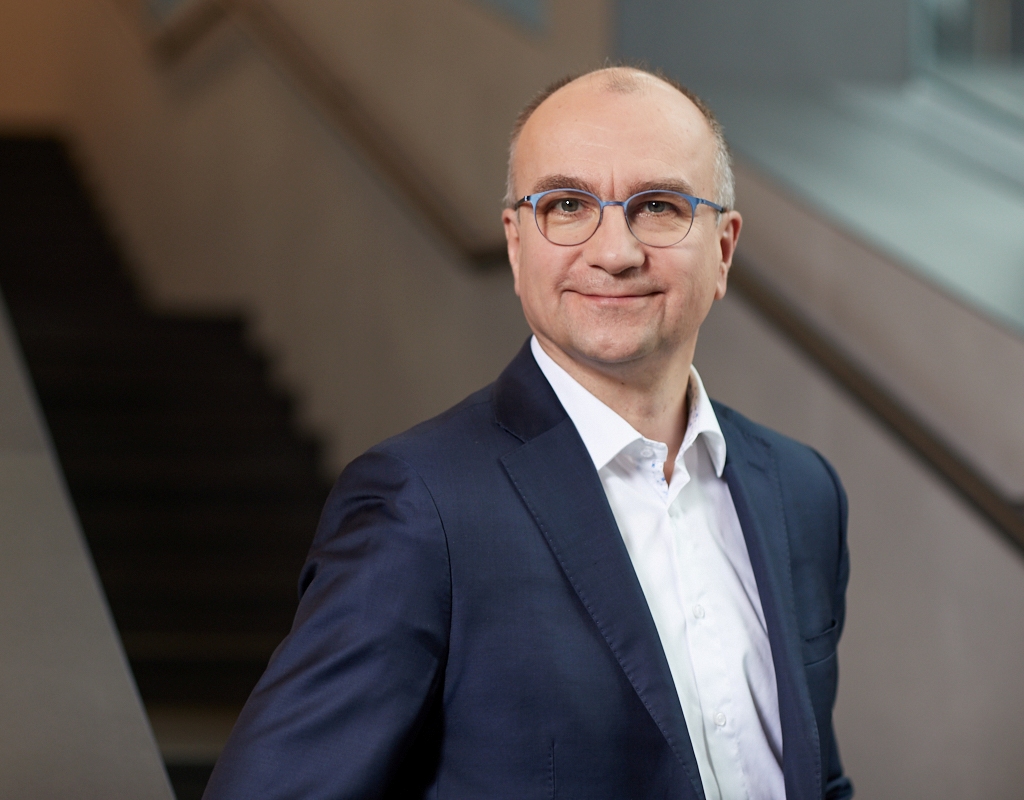 Prezes Schneider Electric na Europę Środkowo-Wschodnią: Nie będzie transformacji energetycznej bez elastycznej dystrybucji. Środki z KPO mają kluczowe znaczenie