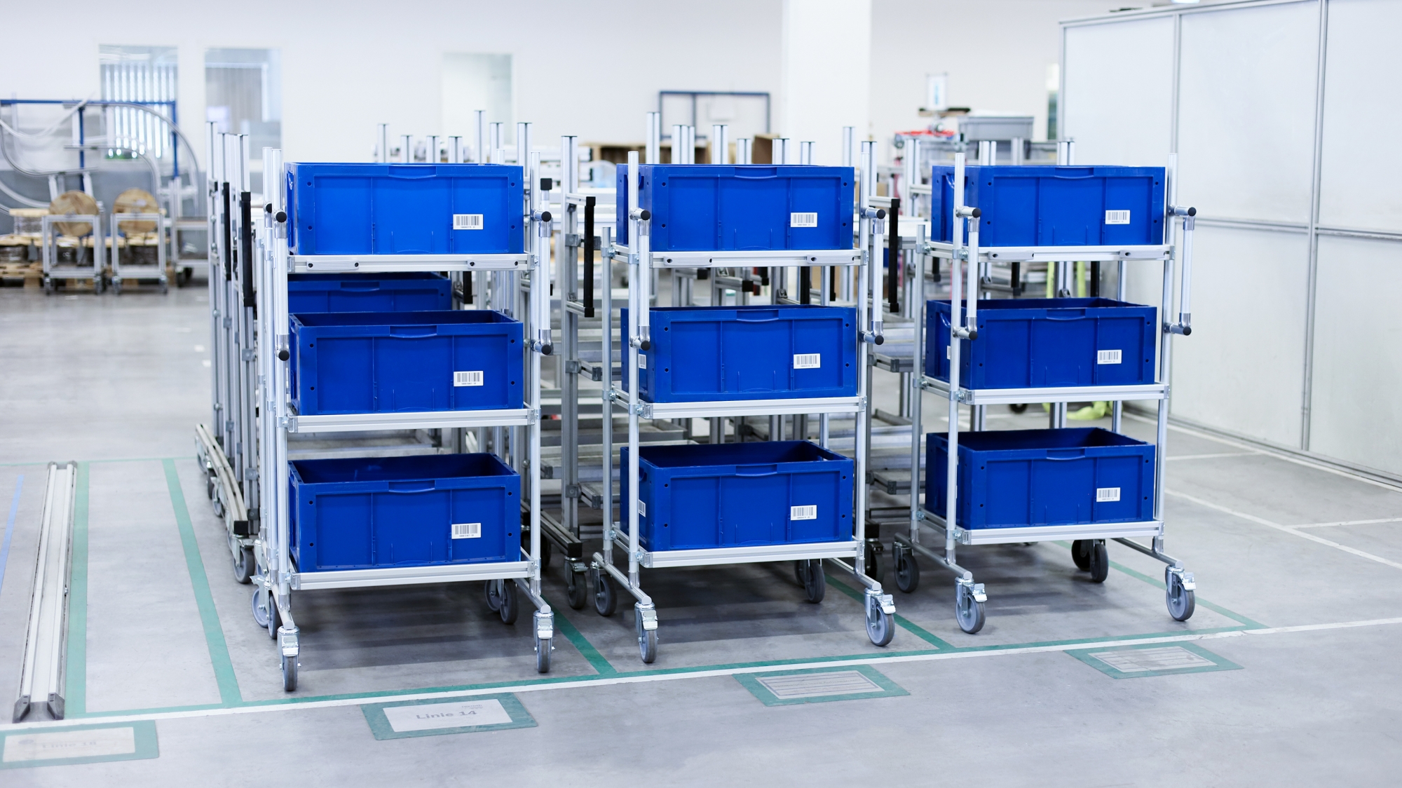 Niezależnie od tego, czy chodzi o transport wewnętrzny materiałów, regały przepływowe bądź systemy transportowe, czy też stanowiska robocze: System konstrukcji rurkowych EcoShape sprawdza się wszędzie tam, gdzie ma miejsce przepływ materiałów i ich montaż. (Źródło obrazu: Bosch Rexroth AG)